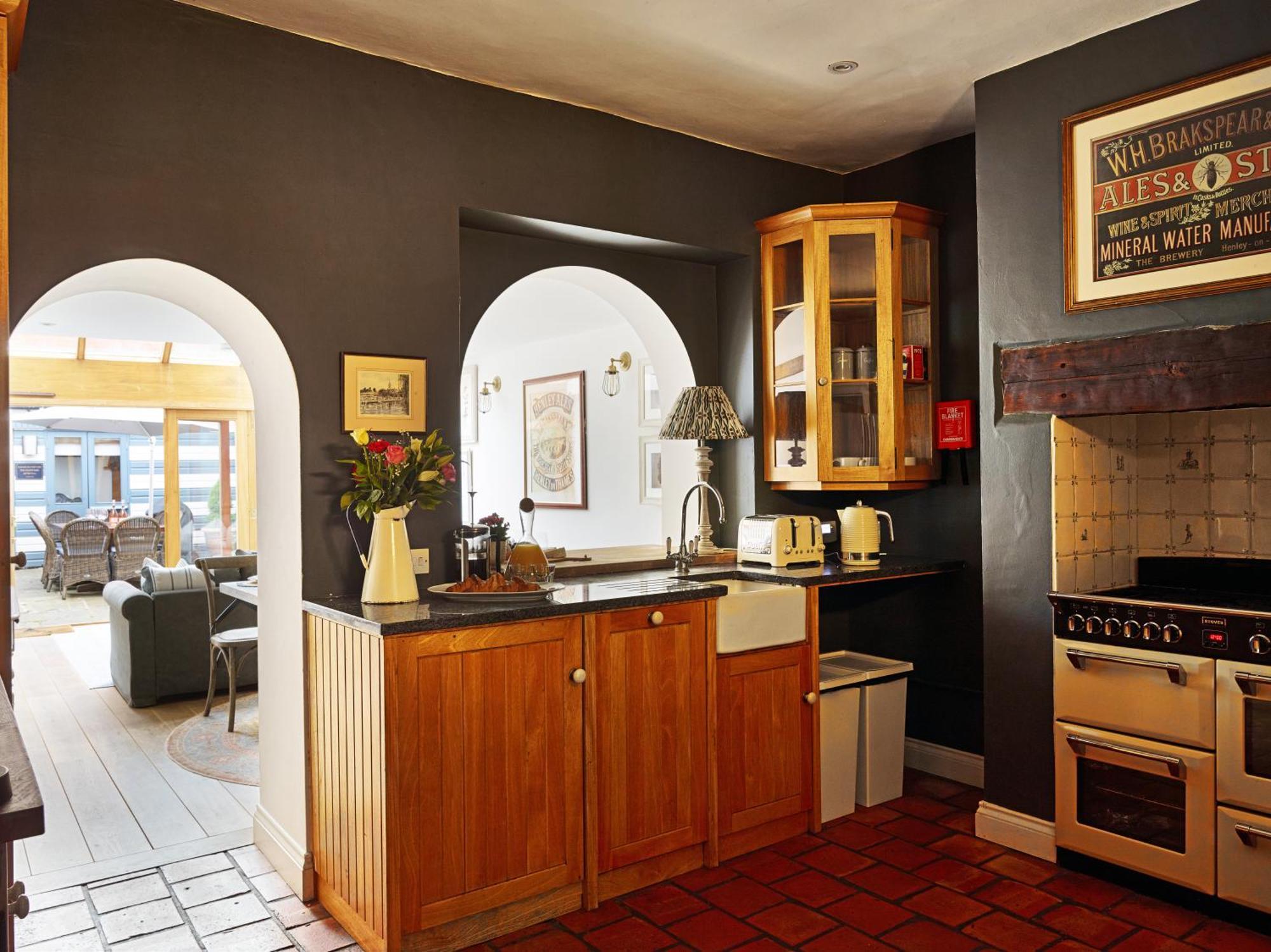 Dolls House - Luxury Townhouse *Sleeps 10* Villa Henley-on-Thames Exterior foto